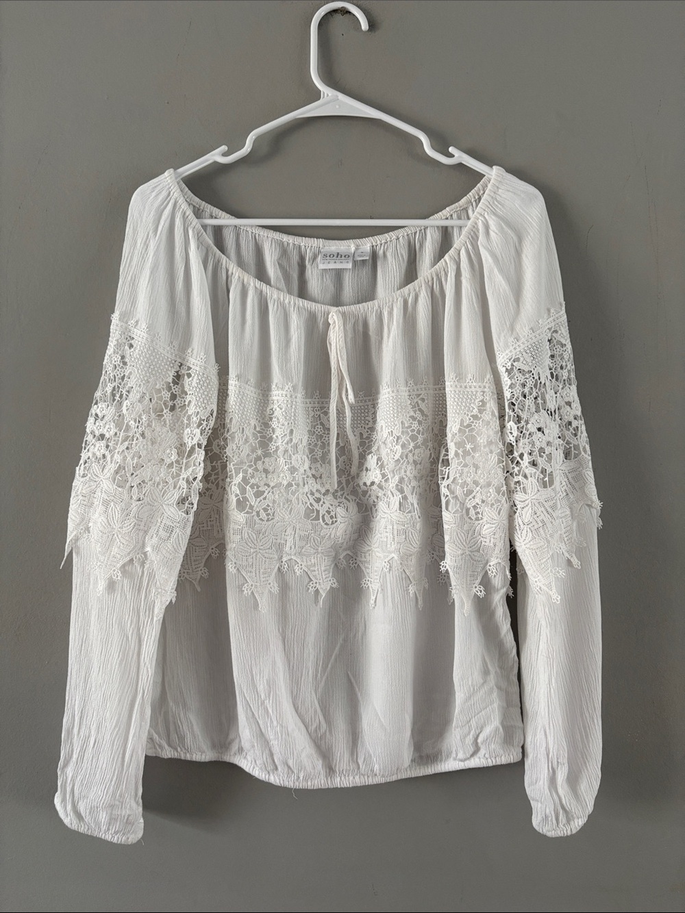 🎊Soho White Lace Peasant Top - Off-Shoulder Long Sleeve Blouse